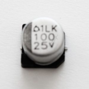 2402-001268 Condensatore elettrolitico SMD 100µF ±20% 25V 8×6,3 mm Samsung 2402001268