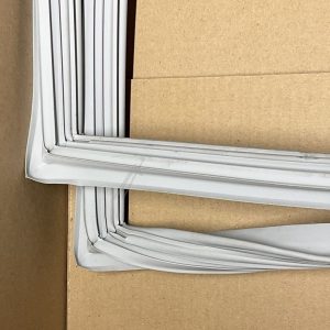 C00304949 488000304949 Guarnizione porta congelatore Hotpointariston