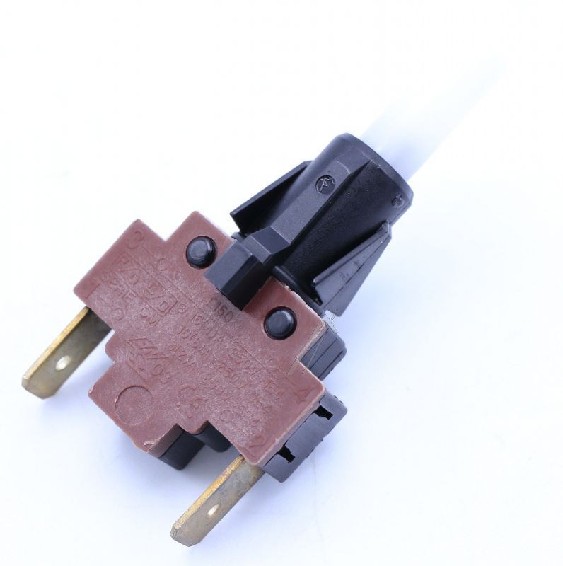 C00027269 482000068383 Interruttore unipolare NC Philco