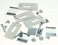 C00142145 482000029610 Kit staffe di fissaggio con foglio istruzioni Indesit